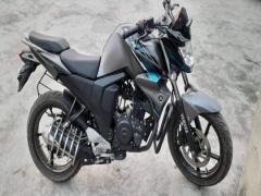 YAMAHA FZS FI V2